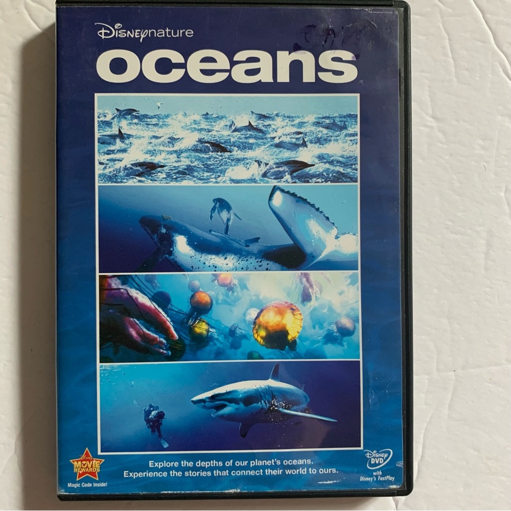 💜 Disney Nature Oceans DVD with Blue Cover